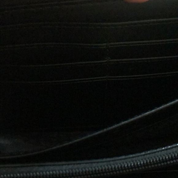 Kate Spade Black Pebble Leather 4 Compartment Wallet Zip Pocket Zip-A-Round - Picture 6 of 7